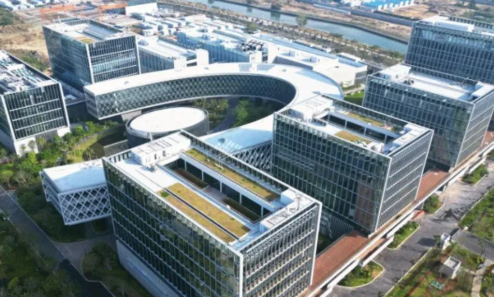 企业数据治理框架设计与落地实施的关键路径分析